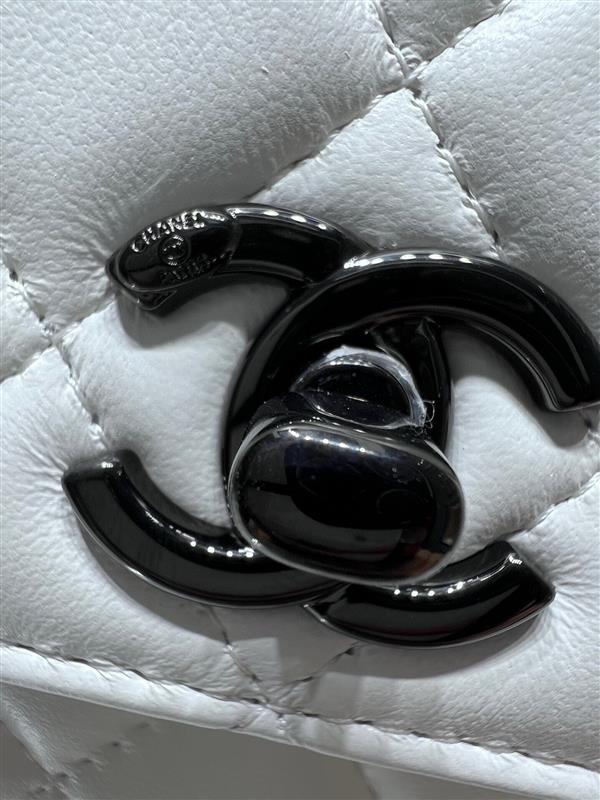 2026127215433228 580